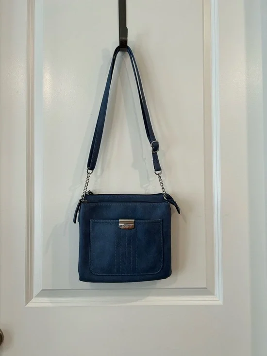 Women's Navy Crossbody Bag with Front Pocket and Chain Strap - Picture 1 of 16